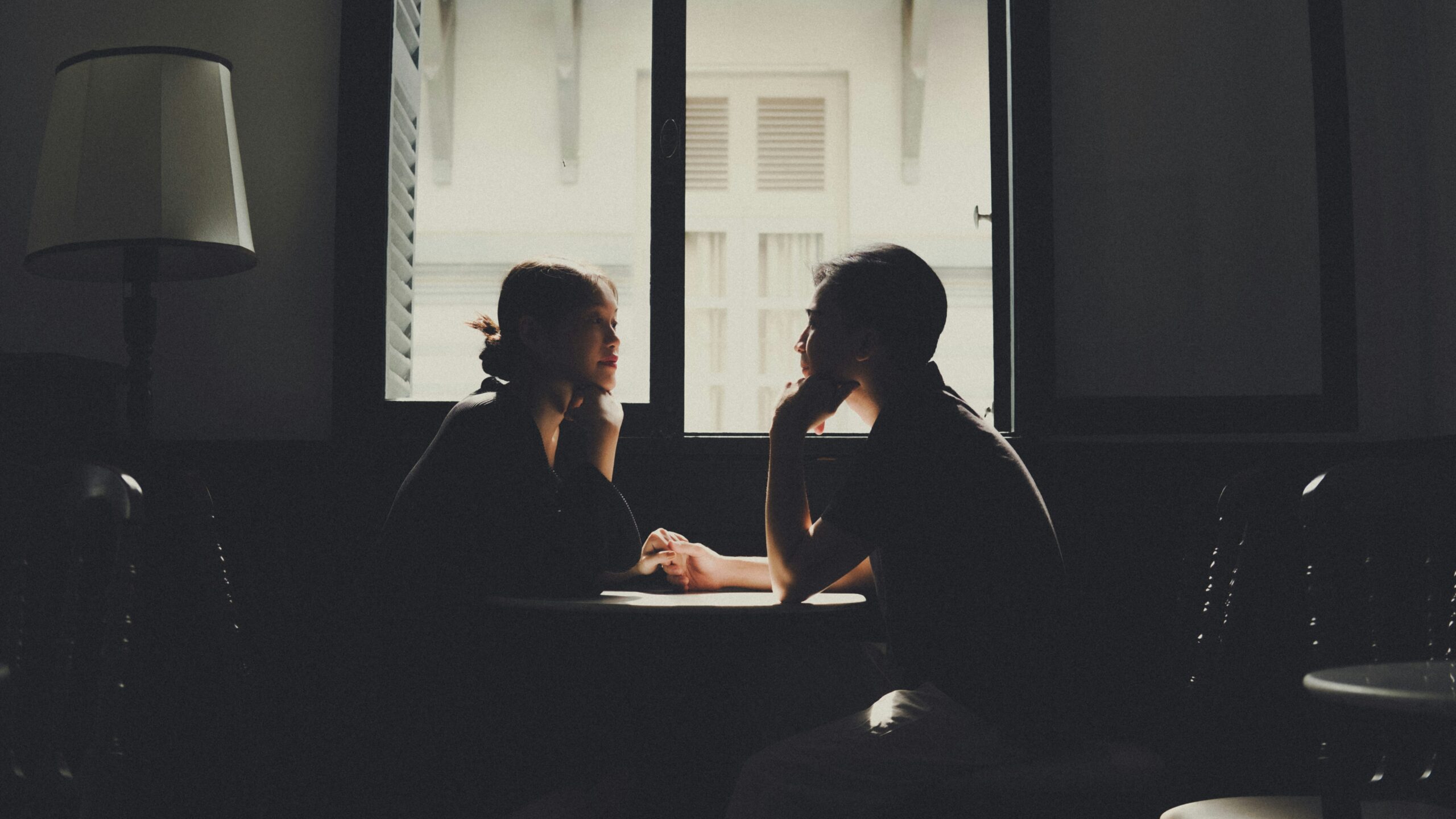 por qué no confío en mi pareja